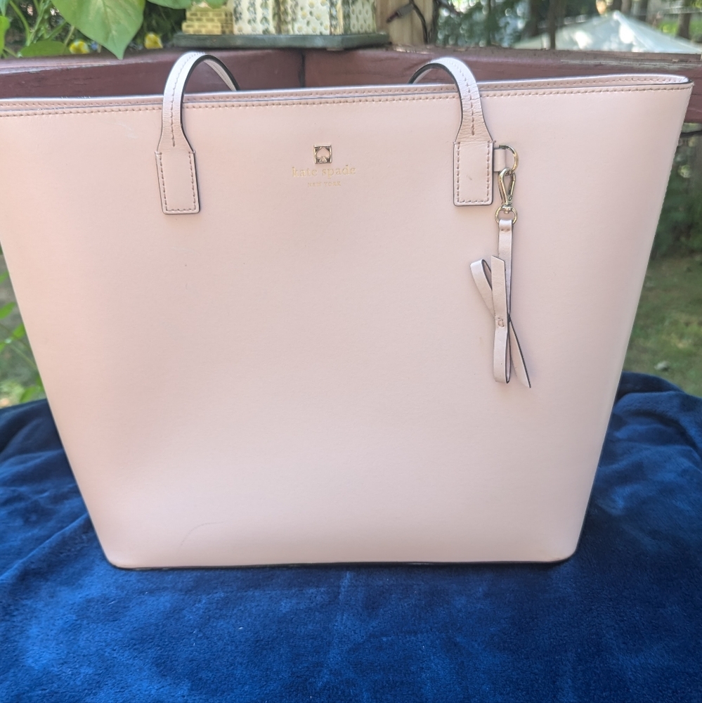 Kate Spade tote.